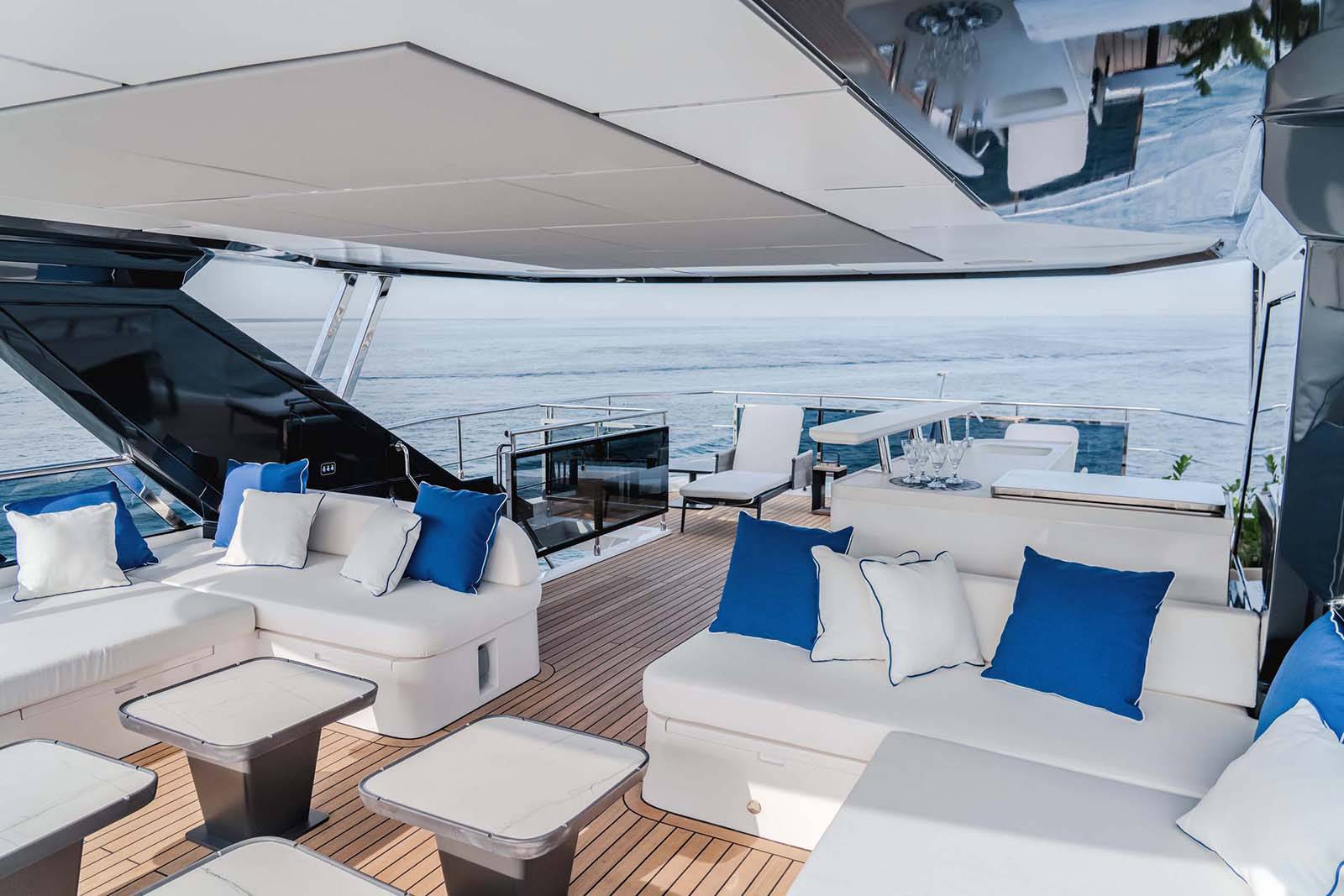 Majesty 112 Terrace Yacht Design Phathom