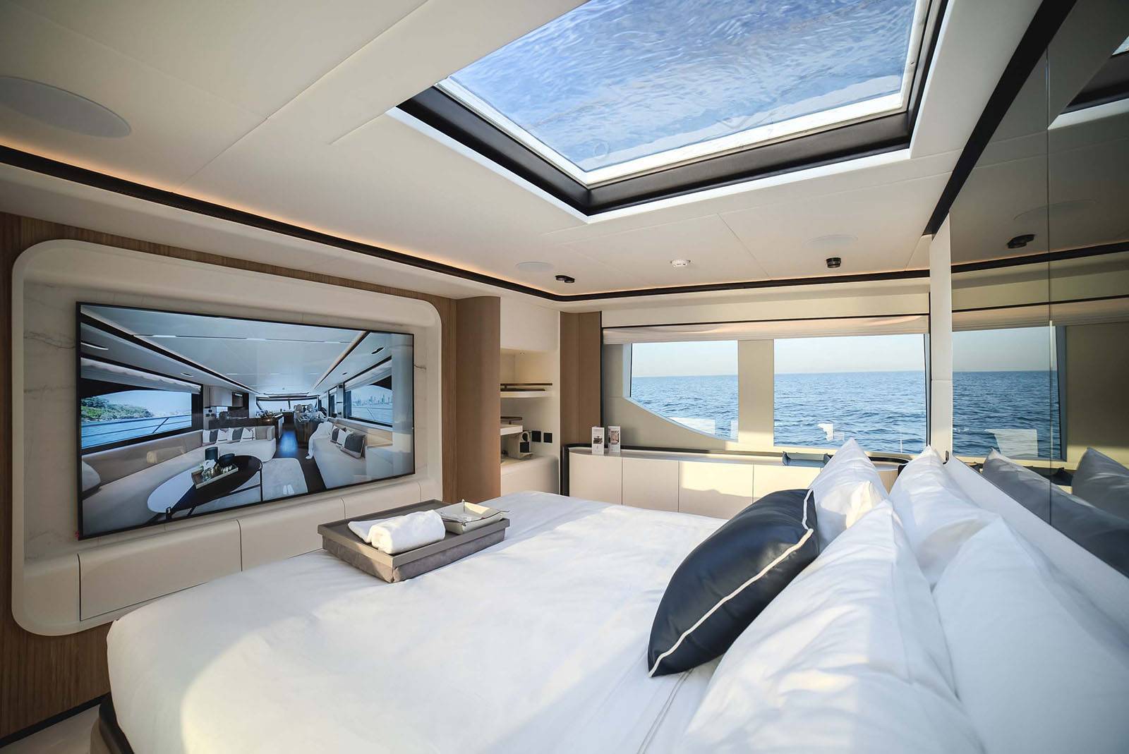 Majesty 112 Terrace Yacht Design Phathom