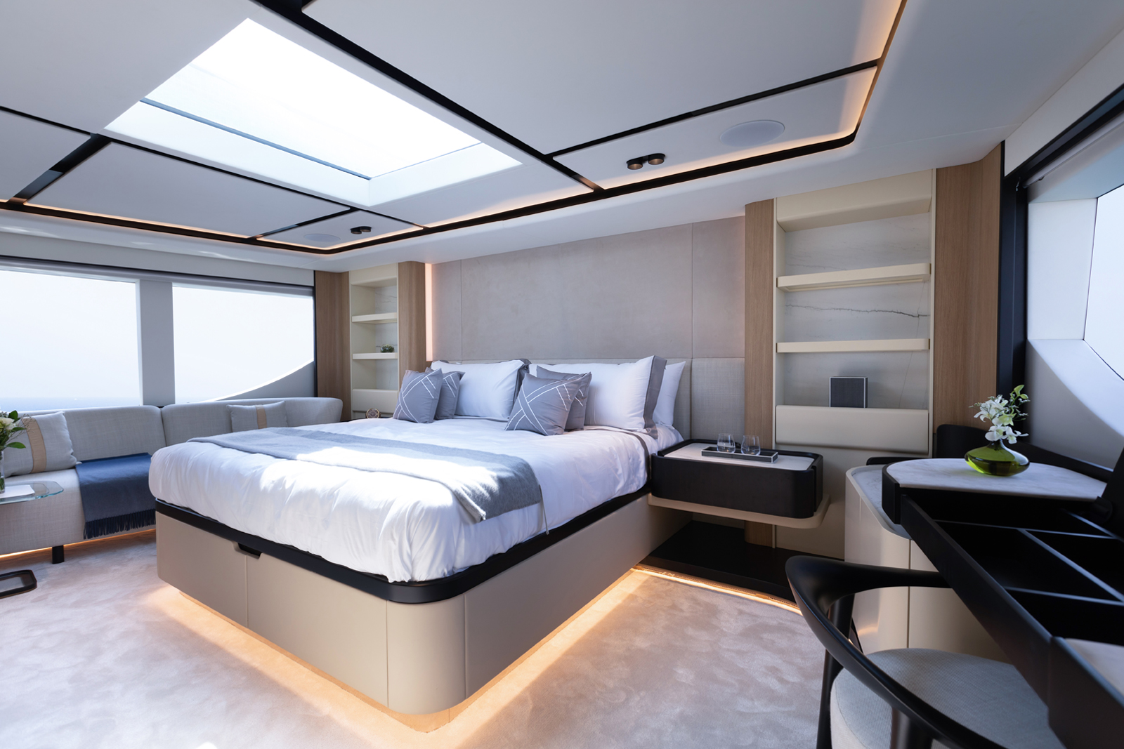 Gulf Craft Majesty 100 Terrace